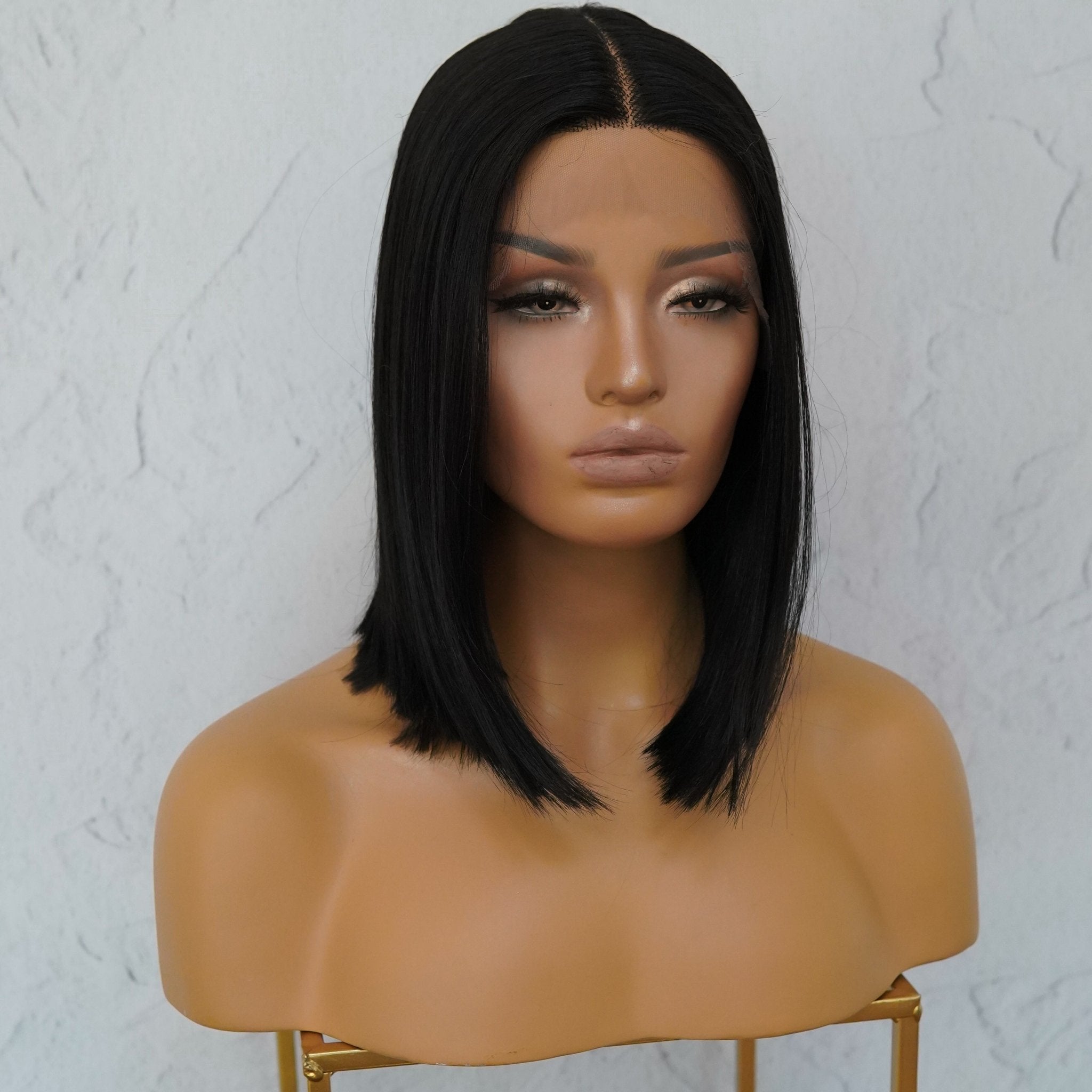 Four Twenty Blunt Bob 14" Lace Front Wig - Milk & Honey