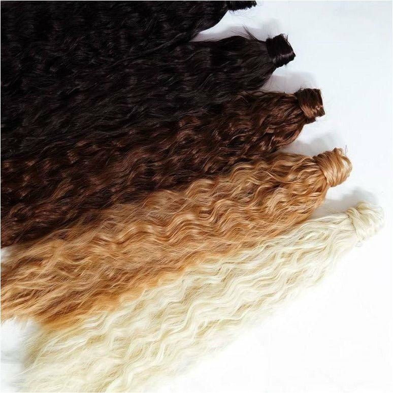 TEGAN Wavy Synthetic 26” Ponytail - Milk & Honey